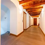 In The Historic Building, Con Aria Condizionata 公寓 *