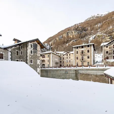 In The Historic Building, Con Aria Condizionata Apartament Ceresole Reale