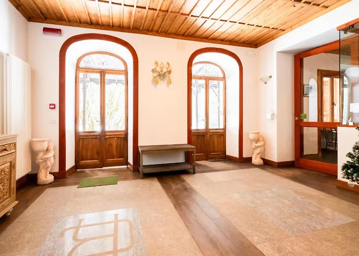 In The Historic Building, Con Aria Condizionata Apartment