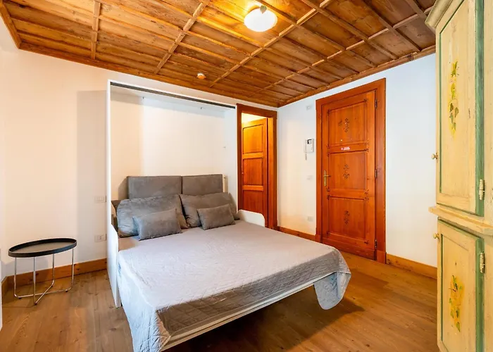 In The Historic Building, Con Aria Condizionata Apartment