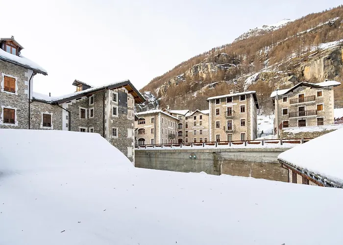 In The Historic Building, Con Aria Condizionata Apartment Ceresole Reale